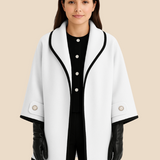 Stylowe ponczo damskie z kapturem i guzikami – eleganckie okrycie na jesień i zimę