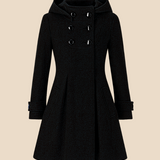 Elegancki płaszcz damski z kapturem i podwójnym zapięciem