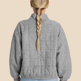 Kurtka damska pikowana krótka – ciepła kurtka na jesień i zimę