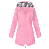 Kurtka damska przeciwdeszczowa z kapturem – lekka parka na wiosnę i jesień