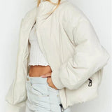 Krótsza kurtka puchowa oversize z wysokim kołnierzem