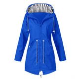 Kurtka damska przeciwdeszczowa z kapturem – lekka parka na wiosnę i jesień