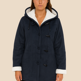 Damski płaszcz z kapturem i podszewką z miękkiego futerka