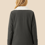 Kurtka damska z kożuszkiem – ciepła, modna kurtka na jesień i zimę