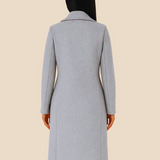 Długi elegancki płaszcz damski dwurzędowy z kołnierzem