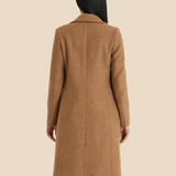 Długi elegancki płaszcz damski dwurzędowy z kołnierzem