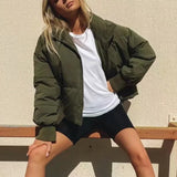 Krótsza kurtka puchowa oversize z wysokim kołnierzem