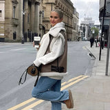 Stylowa kamizelka damska z kożuszkiem