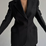 Damska elegancka marynarka o dopasowanym kroju