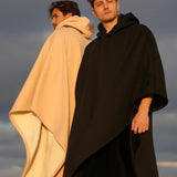 Ciepłe ponczo z kapturem z miękkiego polaru