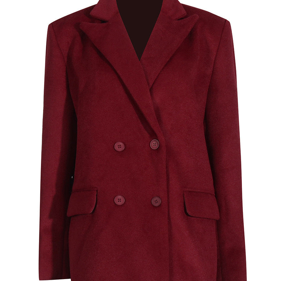 Damski elegancki płaszcz dwurzędowy o klasycznym kroju