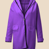 Stylowe ponczo damskie z kapturem i guzikami – eleganckie okrycie na jesień i zimę