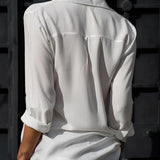 Elegancka koszula damska z dekoltem V i długim rękawem