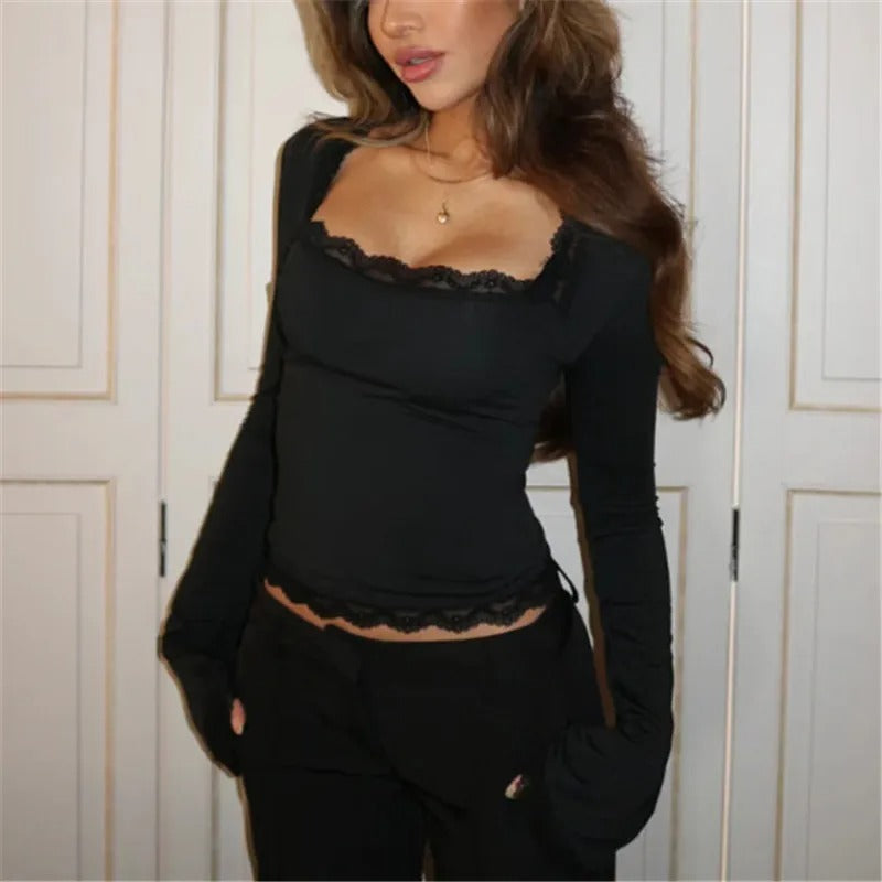 Bluzka damska z koronkowym wykończeniem i długim rękawem