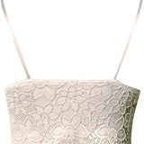 Koronkowy top damski na ramiączkach – elegancki i zmysłowy crop top