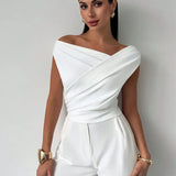 Elegancki top damski z odkrytymi ramionami i drapowaniem