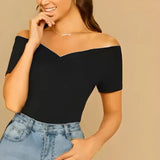 Top damski z odkrytymi ramionami – elegancki i kobiecy fason