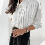 Elegancka koszula damska plisowana z kołnierzykiem