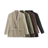 Damska klasyczna marynarka o prostym kroju