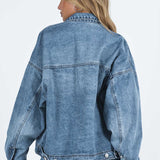 Klasyczna kurtka jeansowa oversize – modna katana damska na każdą porę roku