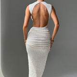 Elegancka sukienka maxi bez rękawów z odkrytymi plecami