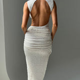 Elegancka sukienka maxi bez rękawów z odkrytymi plecami