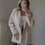 Damska elegancka marynarka o klasycznym kroju