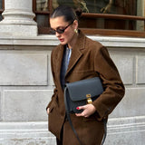 Damska marynarka z miękkiego sztruksu o luźnym kroju